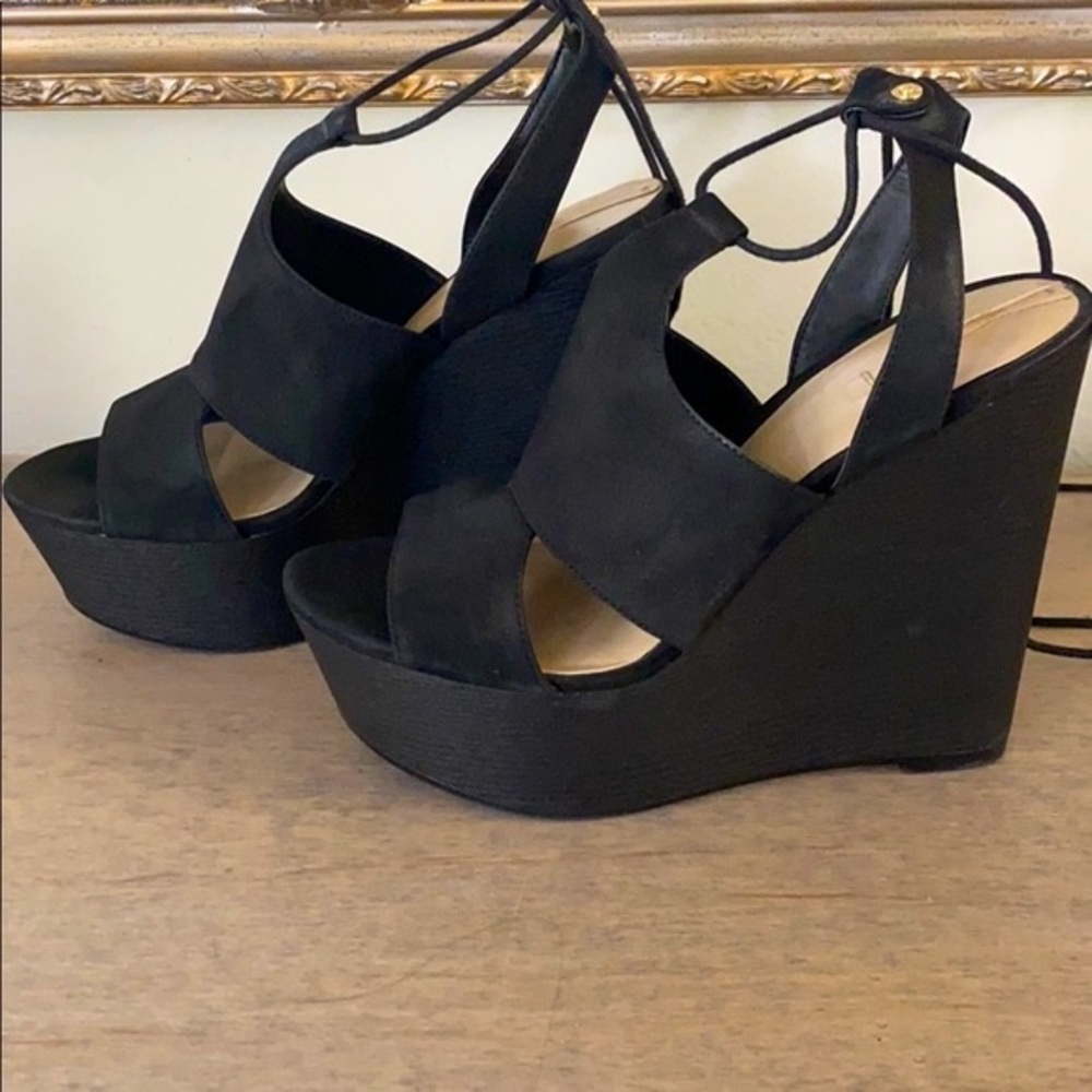 ALDO- Black wedges with lace up ankle ties NEW